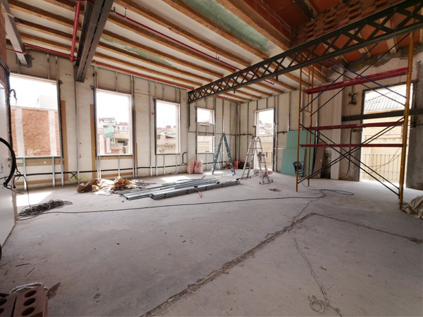 “Lột xác” từ nhà kho cũ thành căn hộ chung cư 80m² siêu tiện nghi